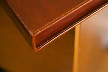 Load image into Gallery viewer, Le Pochette leather good made in monaco at atelier grindaLe Pochette leather good made in monaco at atelier grinda