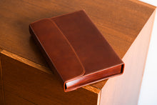 Load image into Gallery viewer, Le Pochette leather good made in monaco at atelier grindaLe Pochette leather good made in monaco at atelier grinda