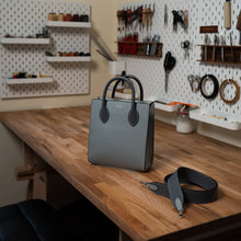 Load image into Gallery viewer, Grey made to order custom bespoke Tote Bag made in Monaco by Nicolas Grinda from Atelier Grinda luxury leather craft product produit de luxe fait à la main par un artisan sur mesure avec choix des cuirs et des couleurs