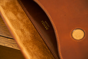 Le Pochette leather good made in monaco at atelier grinda
